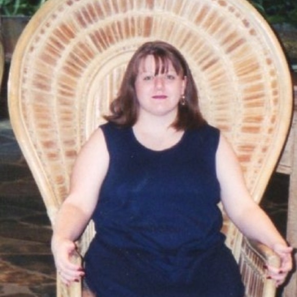 Meet your Posher, Carla - Picture 1 of 2